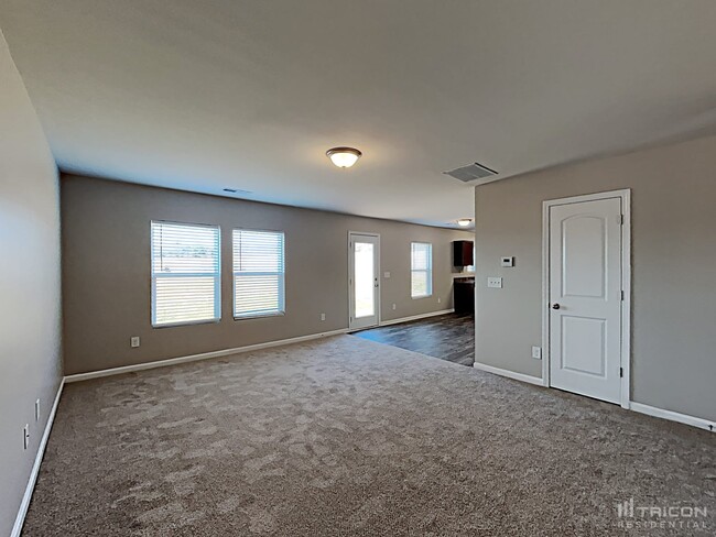 Building Photo - 78 Lyman Lake Rd