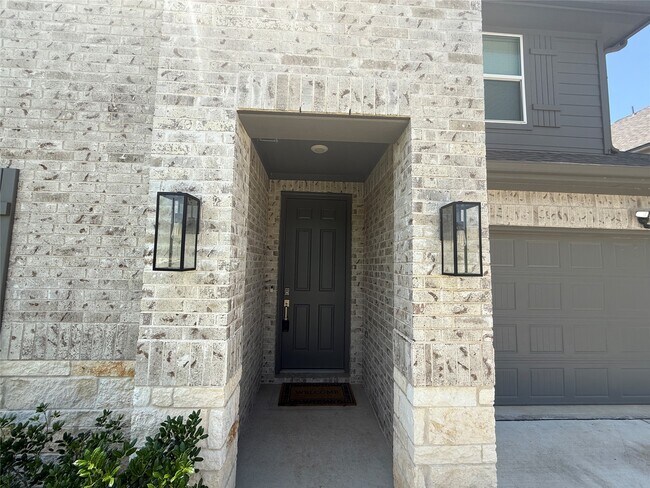 Building Photo - 1524 Sunrise Gables Dr