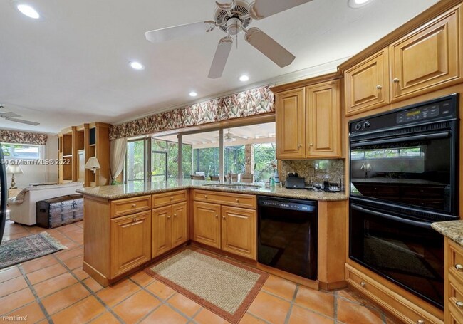 Foto del edificio - 3 br, 2 bath House - 8100 SW 142nd Ter