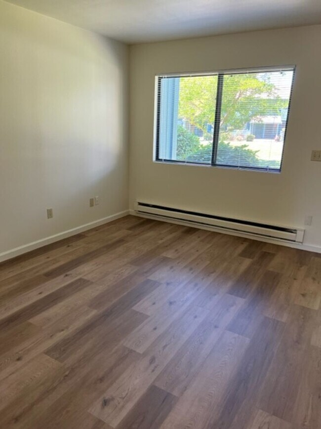 Foto del edificio - Spacious Condo with Private Patio
