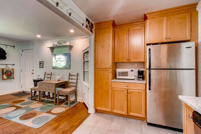 Foto del edificio - 394 6th St NE