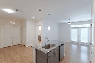 Building Photo - Evolve New Hope Farm