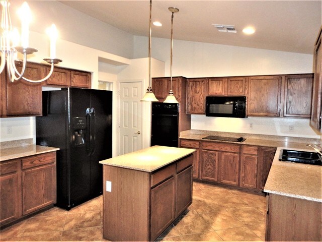 Building Photo - 3336 E Chickadee Road