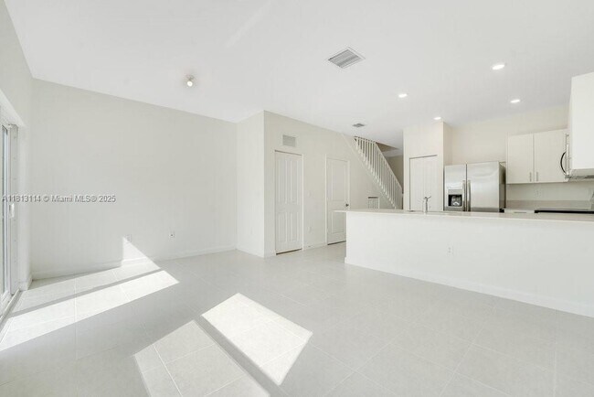 Foto del edificio - 2805 SE 26th Ave