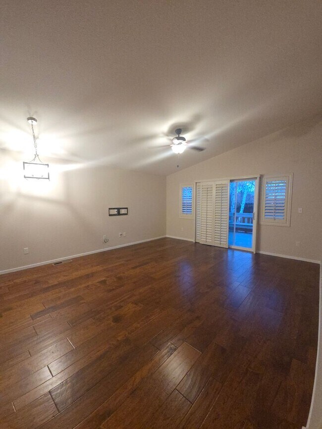 Foto del edificio - Love Where You Live! Beautiful 3-Bd Home in North Reno Available Now!