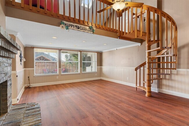 Foto del edificio - 409 Kathy Ln