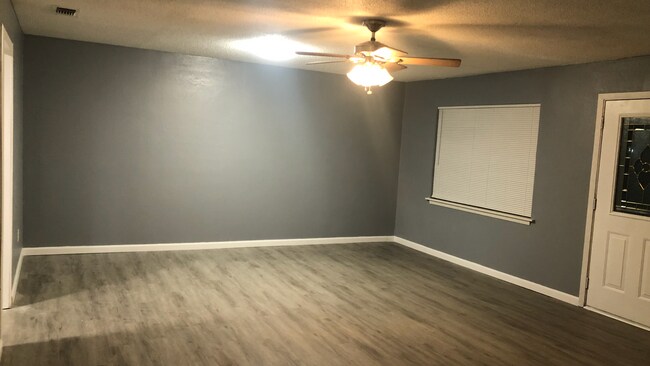 Living Room - 1528 E 48th St