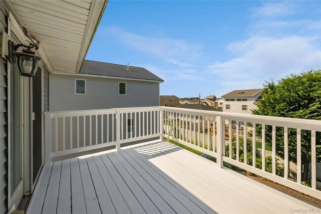 Foto del edificio - 869 Beach St