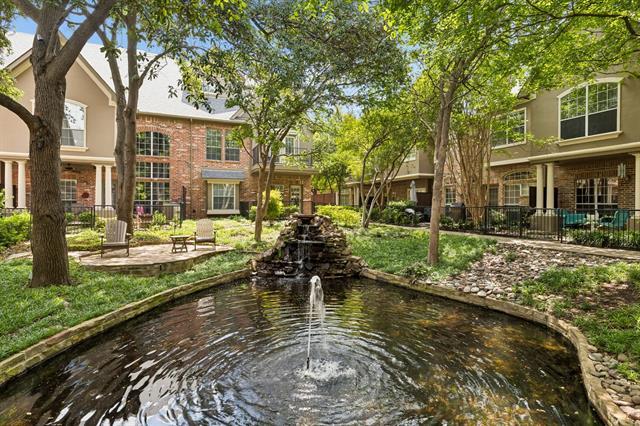 Foto del edificio - 4147 Towne Green Cir