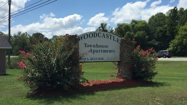 Foto del edificio - Wood Castle Apartments