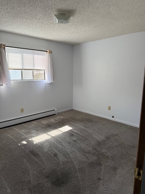 Building Photo - 260 W Park Dr