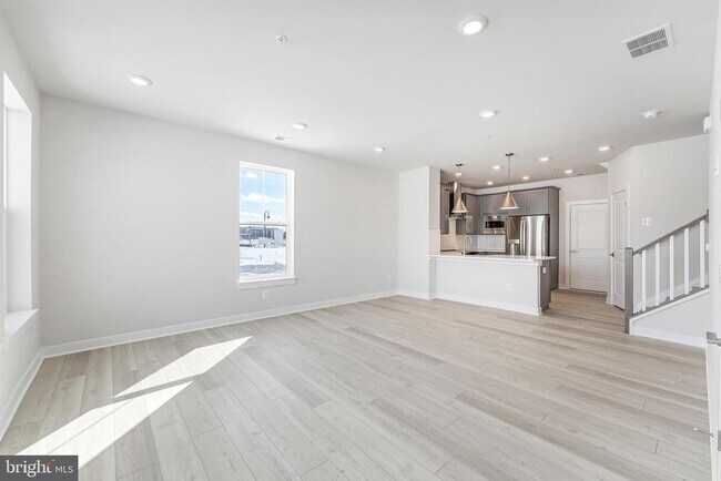 Foto del edificio - 44592 Strabane Ter