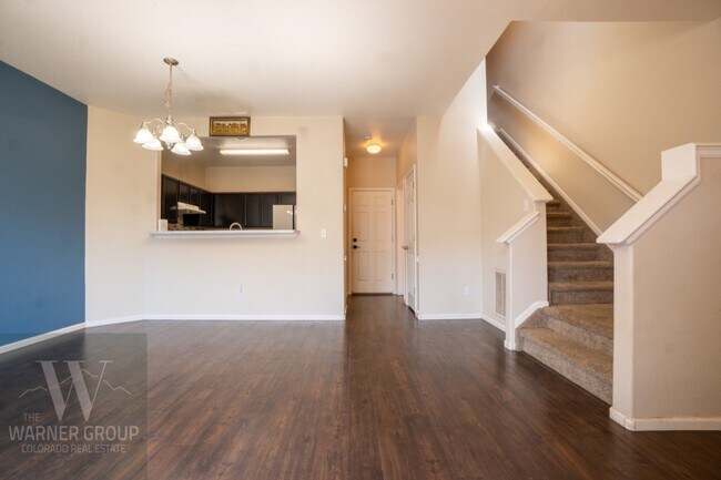 Foto del edificio - 8171 Snow Bowl Heights