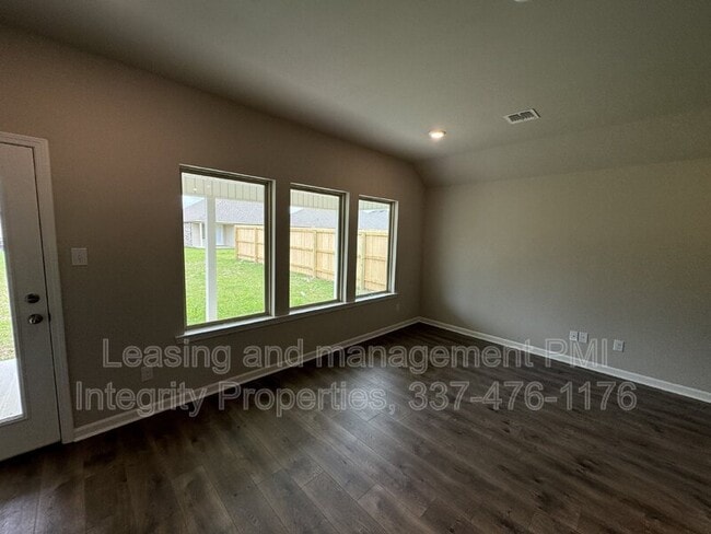 Building Photo - 121 Romain Picard Dr