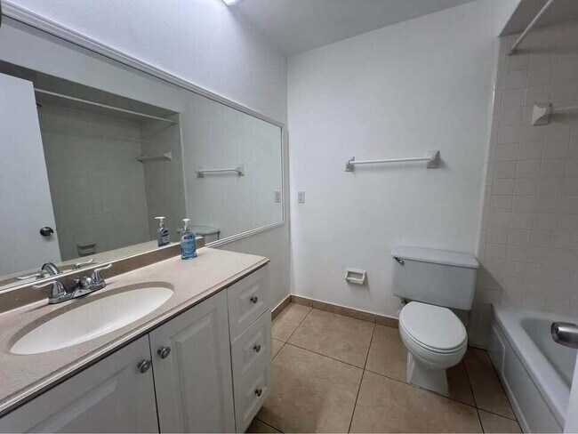 Foto del edificio - 5971 Forest Hill Blvd