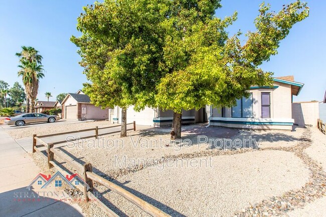 Building Photo - 5217 N 73rd Dr