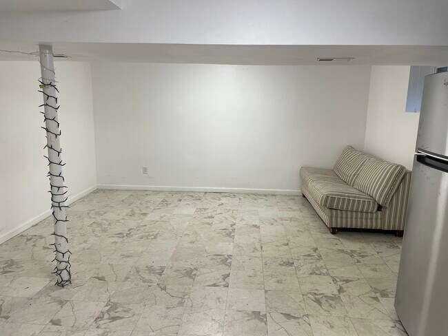 Foto del edificio - 11400 Gainsborough Rd