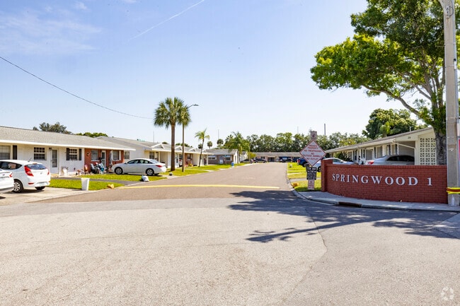 Foto del edificio - Springwood Villas 1