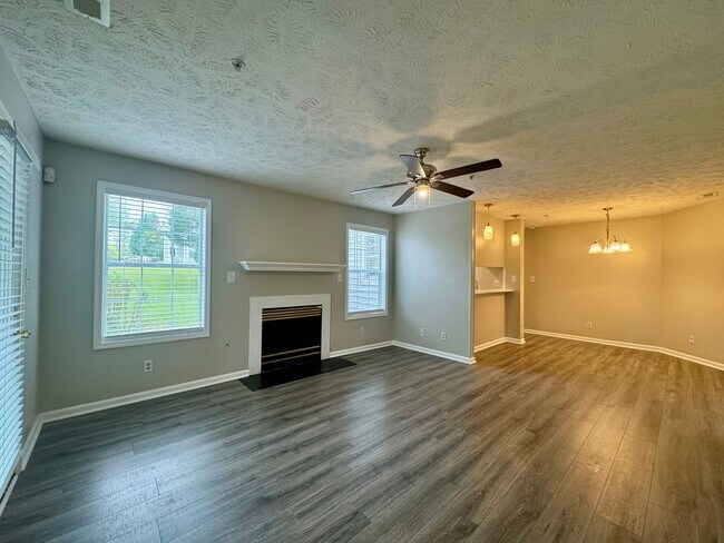 Foto del edificio - The Crossings at Morganton