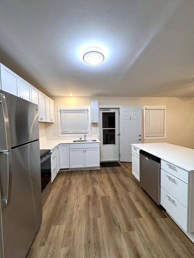 Foto del edificio - 2007 Burton Ave