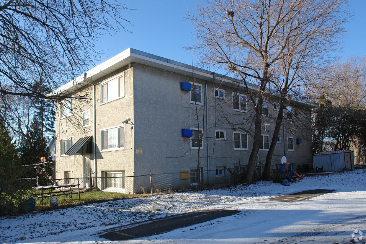 Building Photo - 3915 Lookout Pl NE