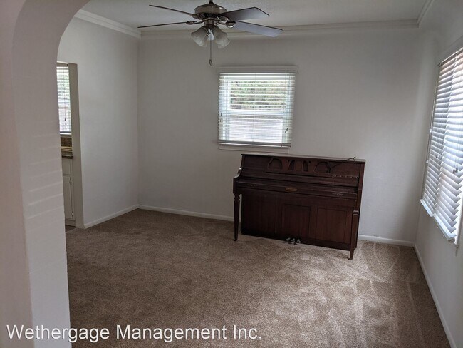 Building Photo - 3 br, 1 bath House - 5880 Lemon Dr.
