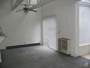 Building Photo - 111 Davison Rd