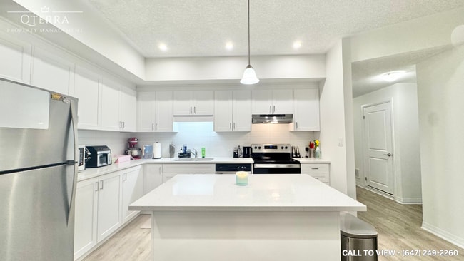 Photo du bâtiment - 25 Isherwood Av