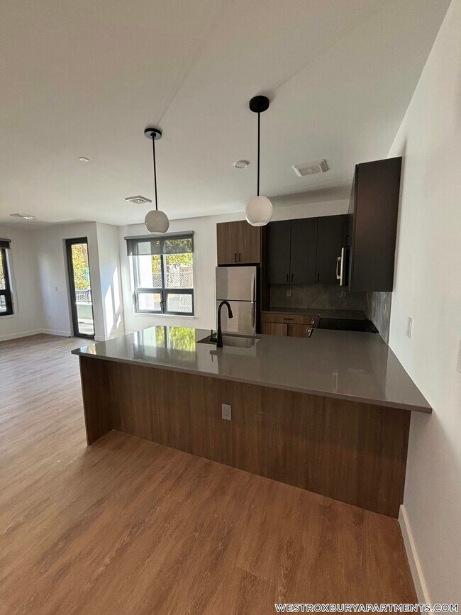 Building Photo - 199 Gardner St