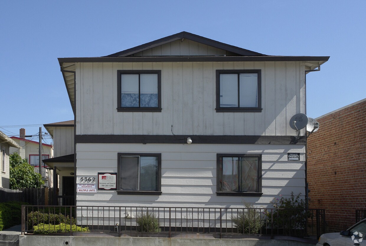 Foto del edificio - 5362 Bancroft Ave
