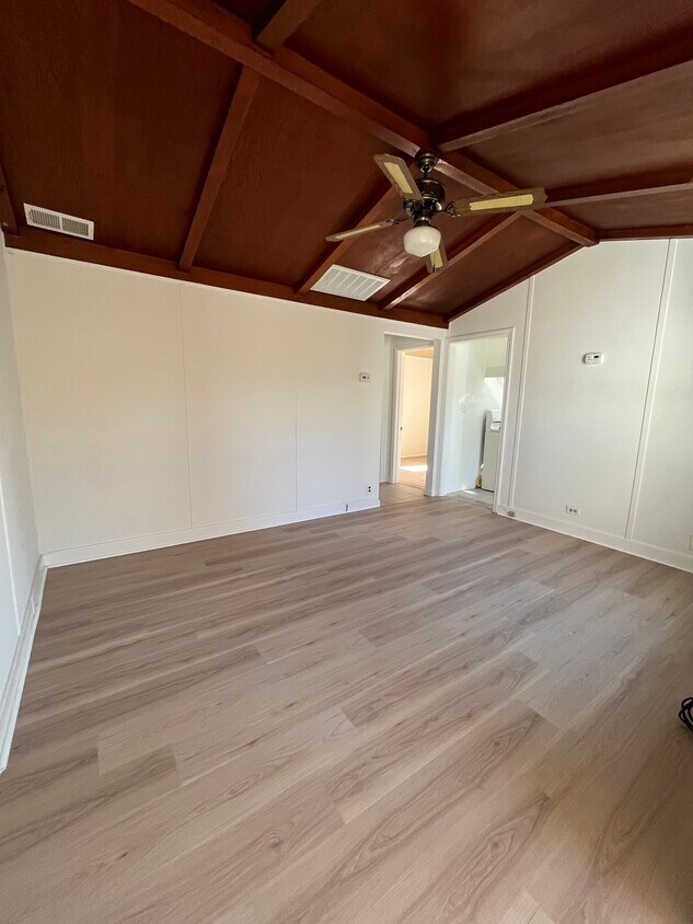 Foto principal - 211 Ramona St