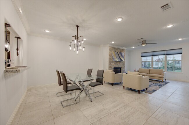 Building Photo - 13605 Teal Bluff Ln