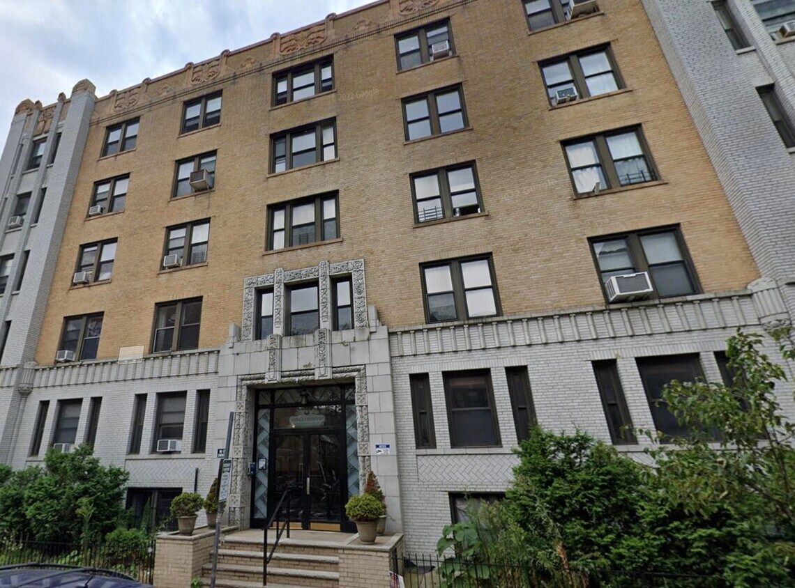 Building Photo - 333 Fairmount Ave