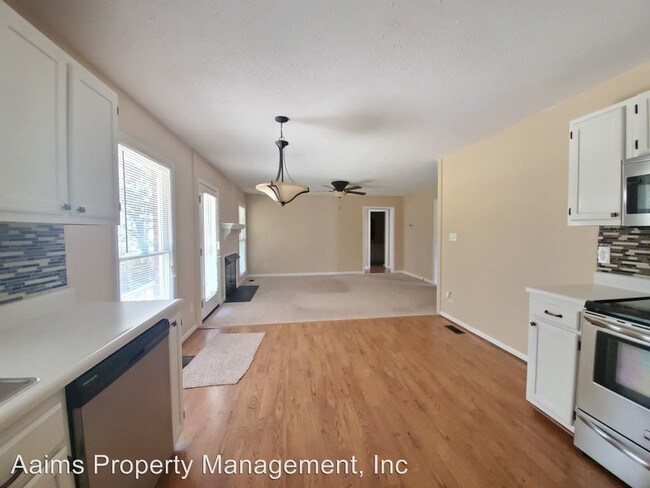 Foto del edificio - 3 br, 2 bath House - 5311 Thackeray Drive