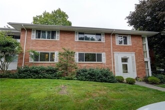 Building Photo - 2405 East Ave