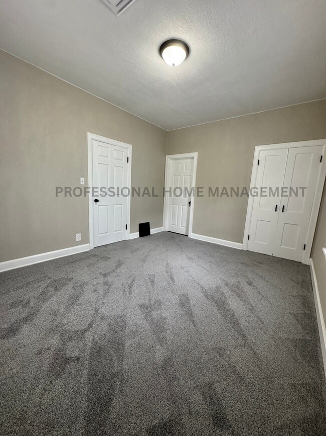 Foto del edificio - Charming 2-Bedroom, 1-Bath Home with Finis...