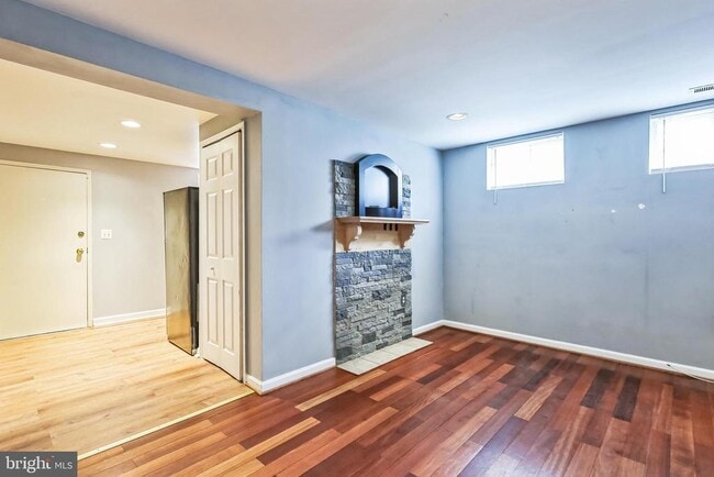 Foto del edificio - 4929 Foote St NE