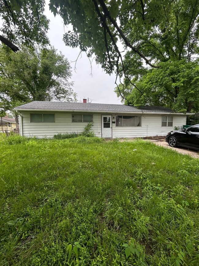 Building Photo - 117 Leonard Dr