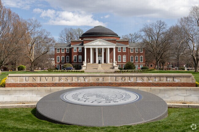 Shelby Park is about 2 miles from the University of Louisville campus.