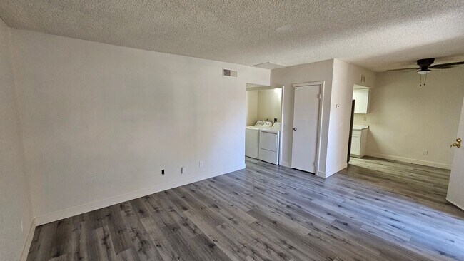 Building Photo - 2771 Eldora Cir