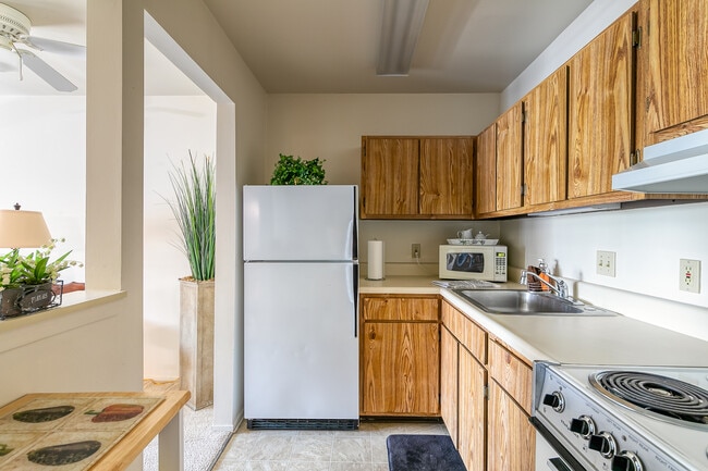 Kitchen - Rosehaven Manor