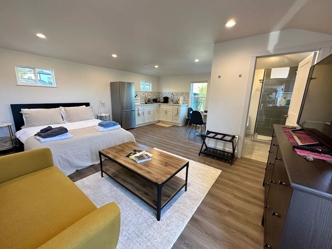 Foto principal - 1805 Almond Ave