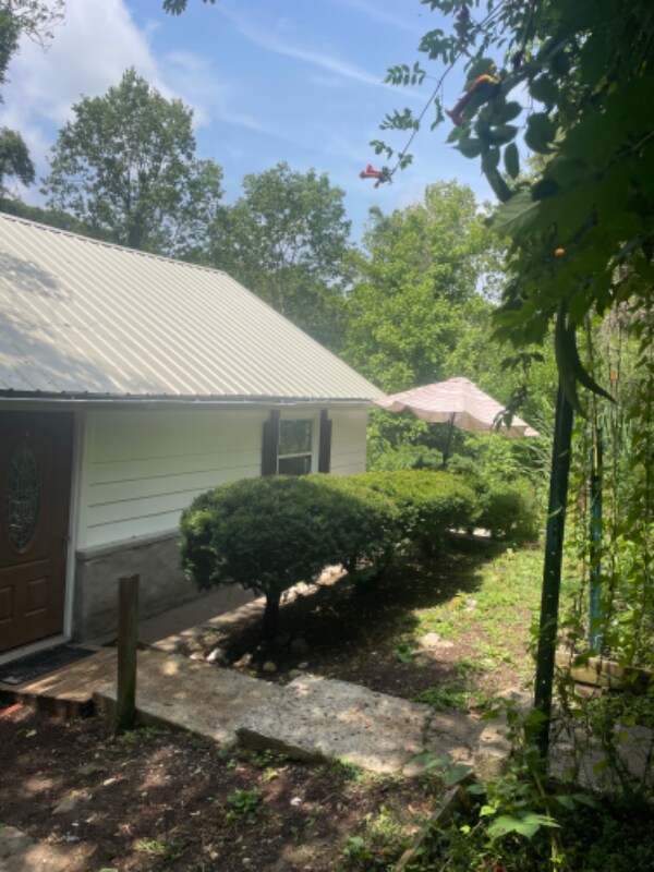 Foto del edificio - 8766 Williams Ln