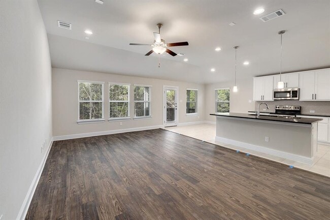 Building Photo - 20809 Peacemaker Trail