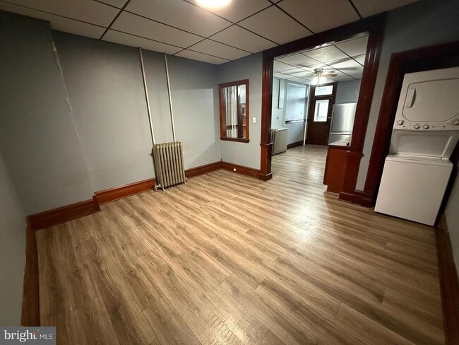 Foto del edificio - 10 E Main St