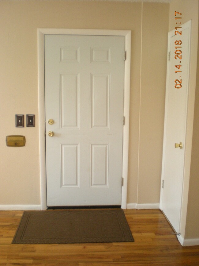 Interior front door with coat closet - 1160 Clinton St