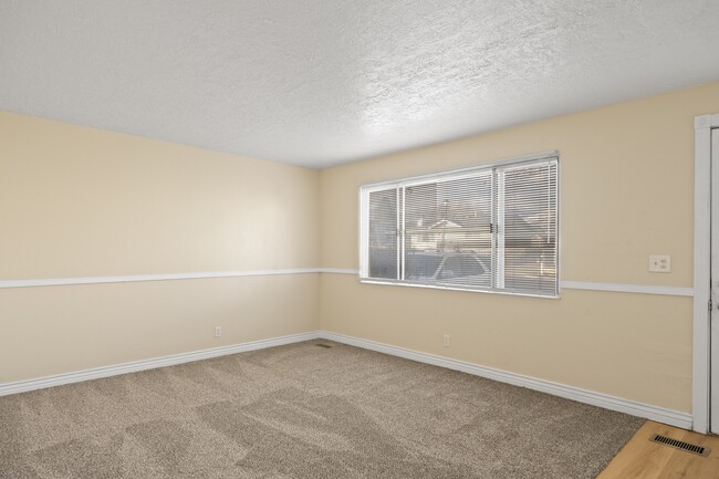 Building Photo - 3661 S 6830 W