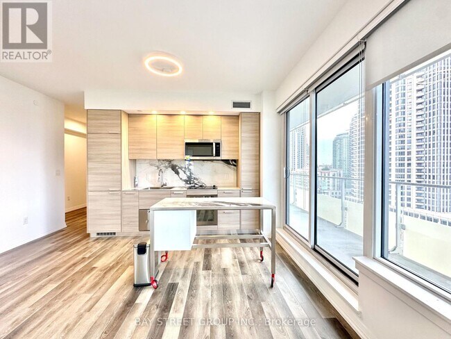 Building Photo - 75-1575 Canterbury Pl