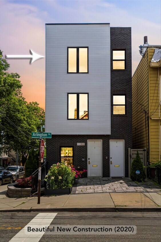 Primary Photo - 312 Arlington Ave