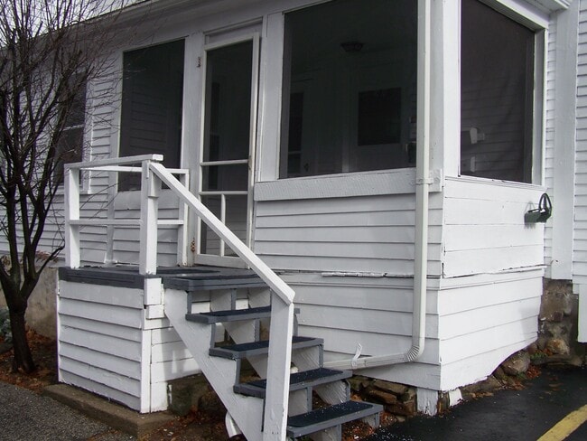 Building Photo - 2a Storer Ct
